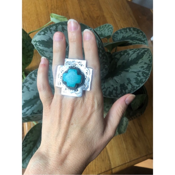 Unique Silver and Turquoise Ring! - Picture 3 of 9